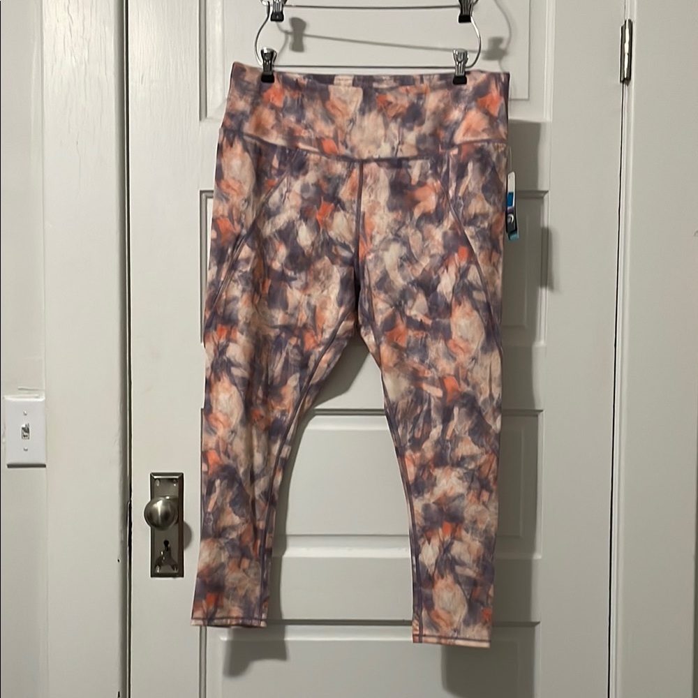 MTA Sport Patterned Leggings